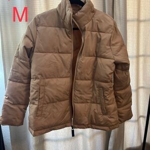 Women’s medium puffer jacket